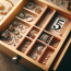 5 Ideas Geniales para Organizar Joyas en tu Cajonera 5 Ideas Geniales para Organizar Joyas en tu Cajonera